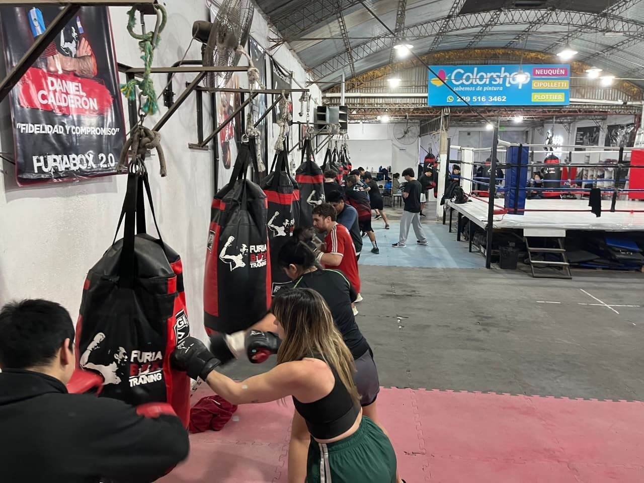 Entrenamiento en las bolsas de furiabox, la nave por dentro